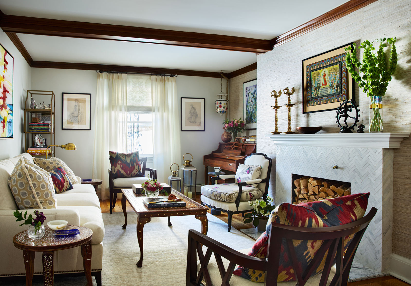 cottage-on-the-hill-living-room