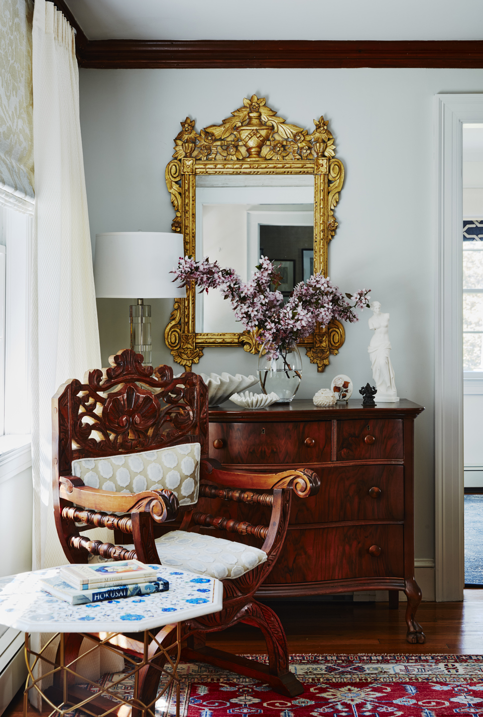 cottage-on-the-hill-living-room