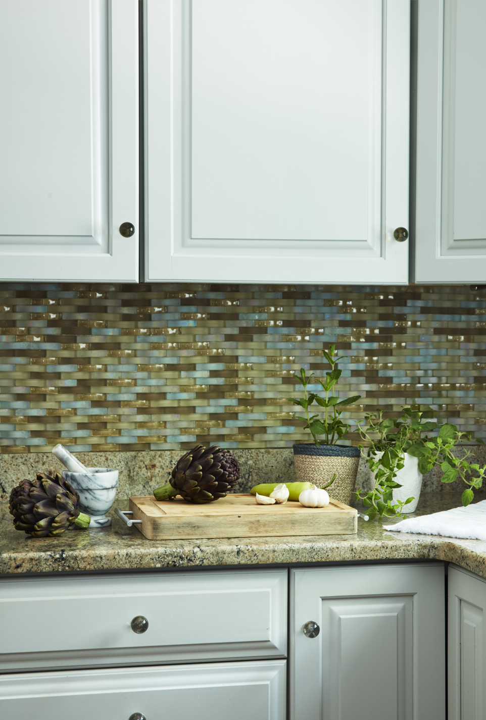 cottage-on-hill-kitchen