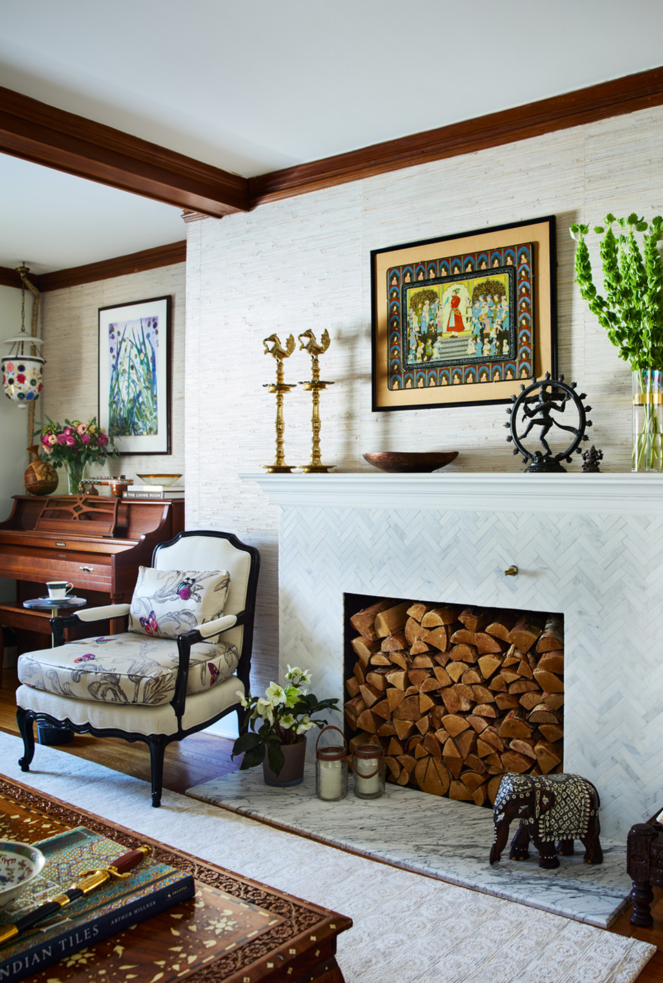 cottage-on-the-hill-living-room